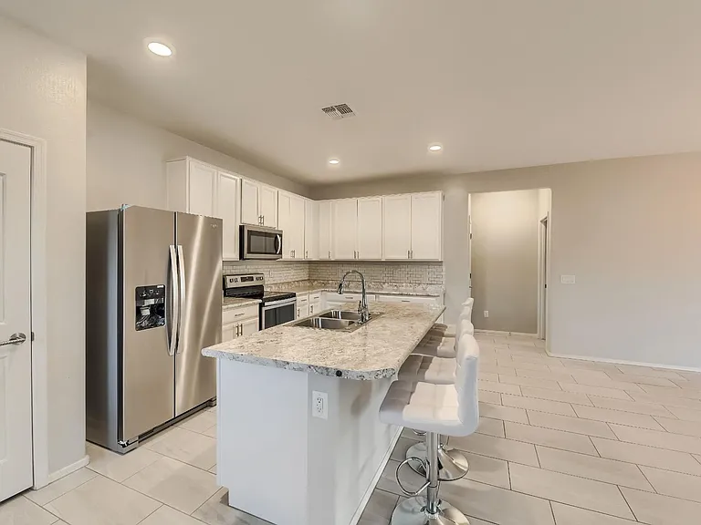 1754 E Grenadine Rd — Photo 7