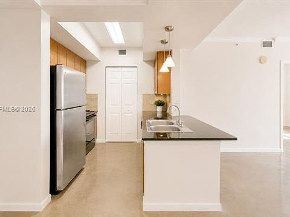 1st image of 2000 N Bayshore Dr APT 1509