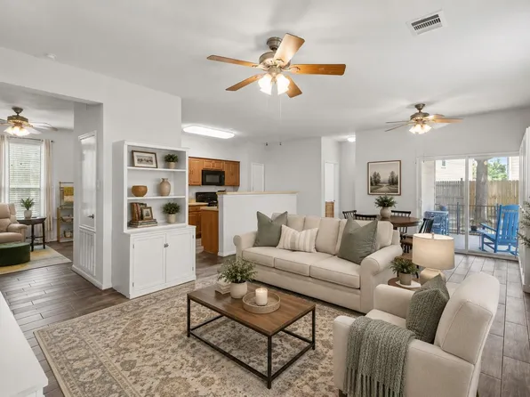 7754 Pasture Bend Ln, Cypress, TX 77433