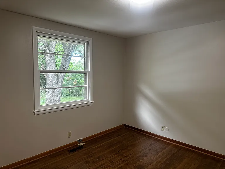 3834 Plantation Dr — Photo 10