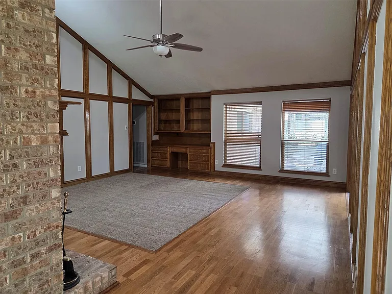 8706 Chelsworth Dr — Photo 6