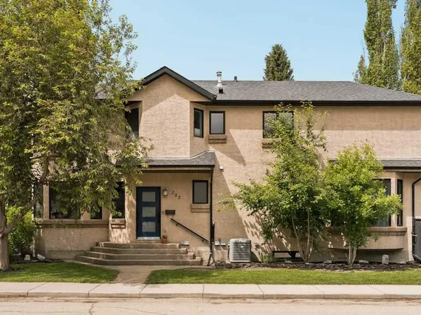 202 E 26th Ave NW, Calgary, AB T2M 2C9