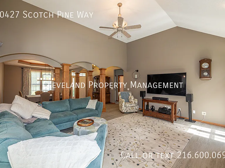 20427 Scotch Pine Way — Photo 10