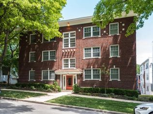410 E 41st St APT 1W, Kansas City, MO 64110