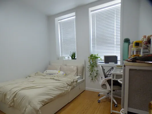 Rented by Tesla Realty Group LLC | media 22