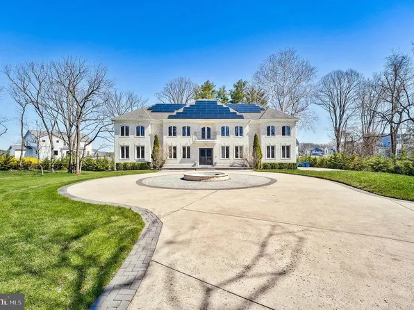 9116 Leesburg Pike, Vienna, VA 22182