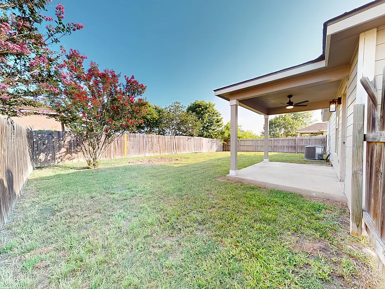 145 S Willow Way — Photo 38