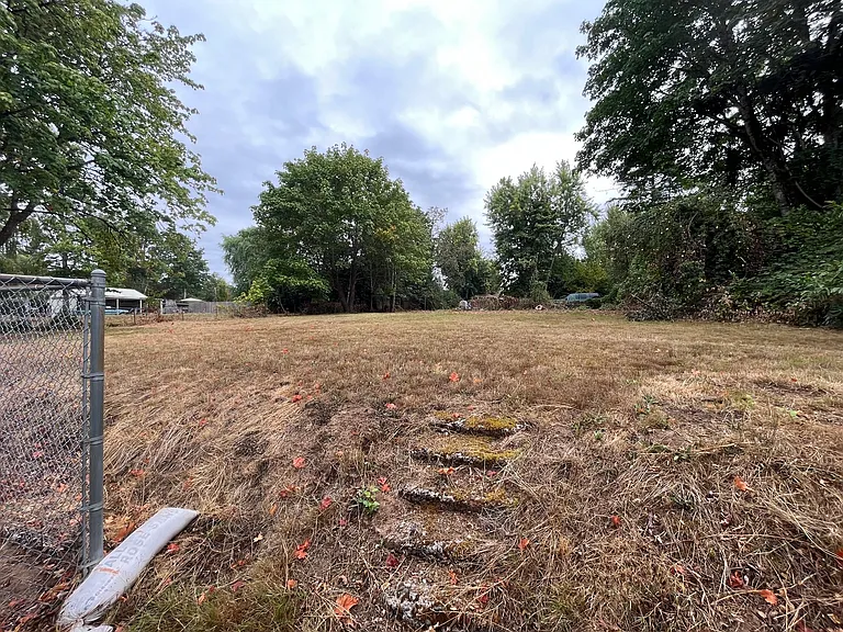 15800 SE Oatfield Rd — Photo 21