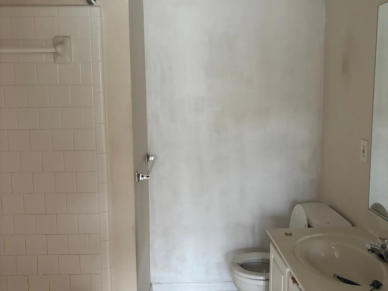 2 bed, 2.5 bath, 1370 sqft, $1,950 — Photo 4