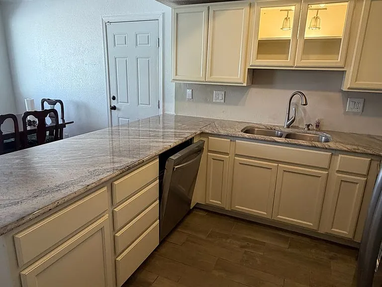 1101 Cholla Cir — Photo 8