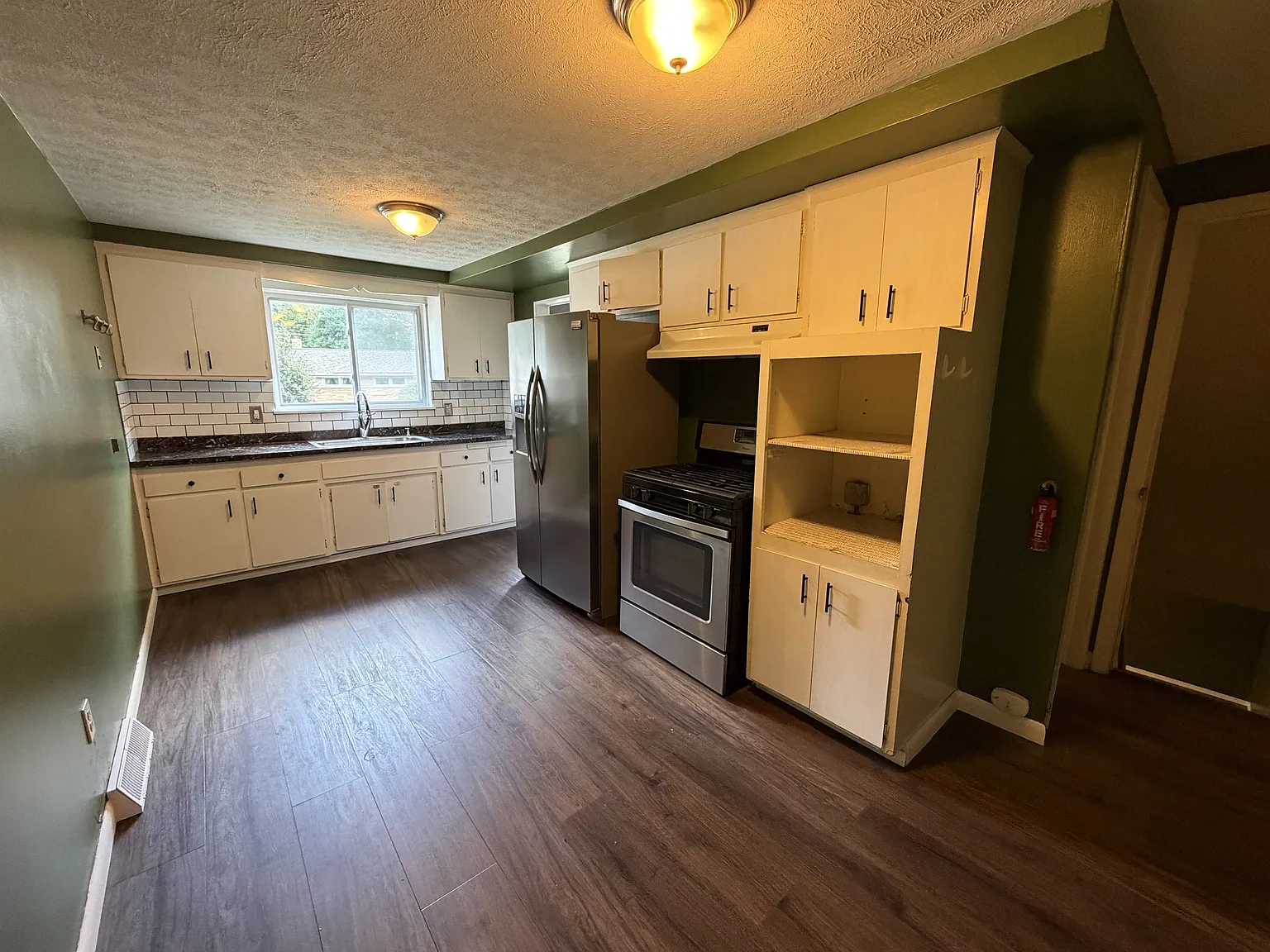 9406 Independence Boulevard - RIGHT — Photo 2