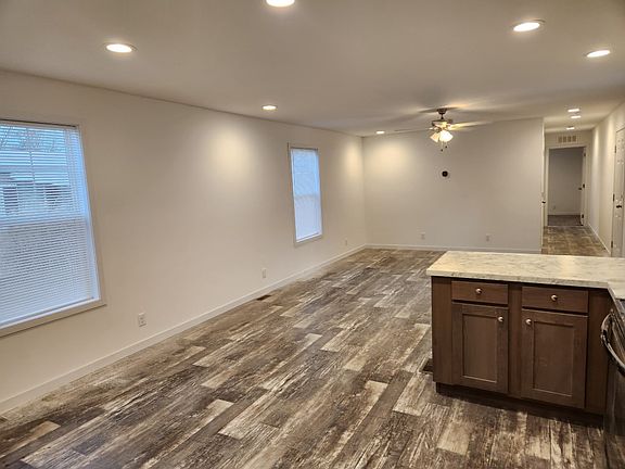 5th image of 10602 S Valette Cir #136