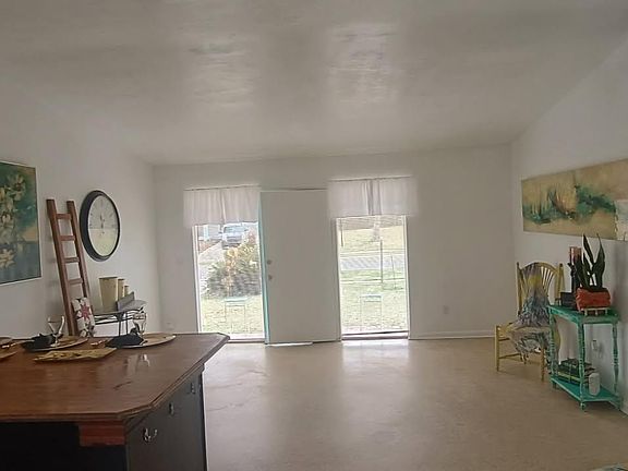 5th image of 1078 Whitewood Dr