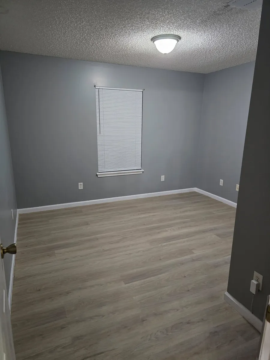 Building Photo - 1044 Kaden Ln