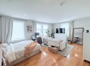 325 Newport Ave APT 30, Quincy, MA 02170