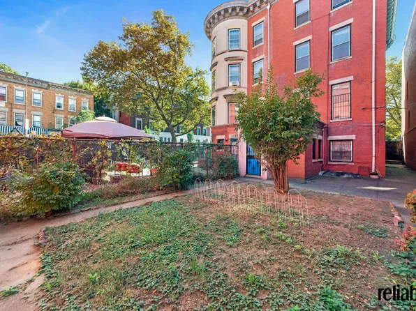 903 Saint Mark's Avenue image 14 of 14