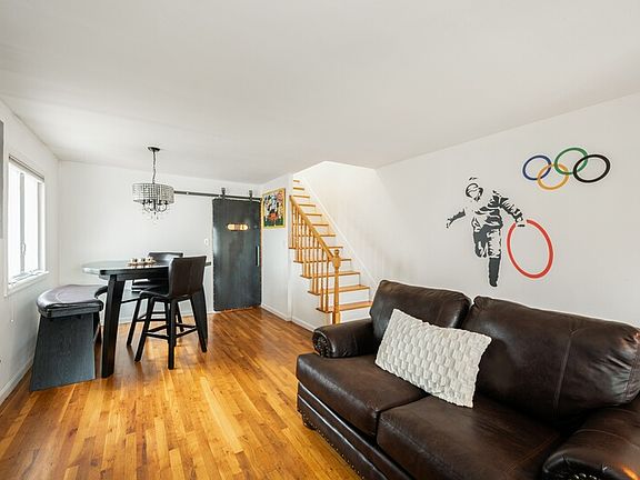 4th image of 498 Leverett Ave