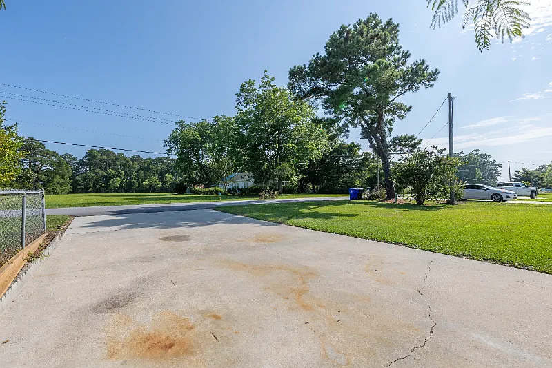 Cozy 2 Bed, 1 Bath Single Family Home | Beaufort | $1475 mo. — Photo 4