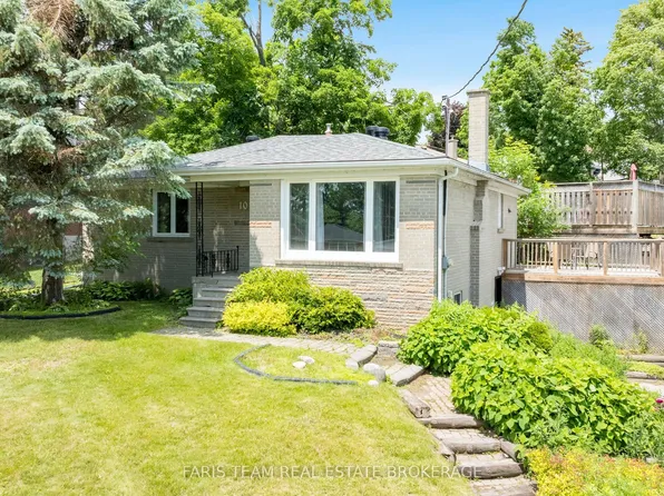 10 Karen Cres, Orillia, ON L3V 3H1