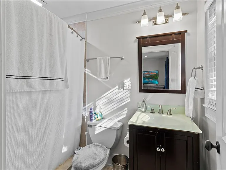 1532 Huntingdon Trl — Photo 46