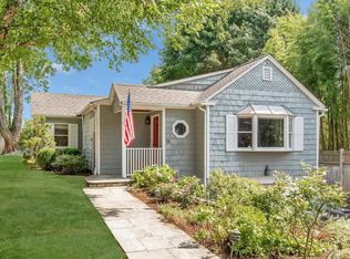 11 Grove St, Cos Cob, CT 06807