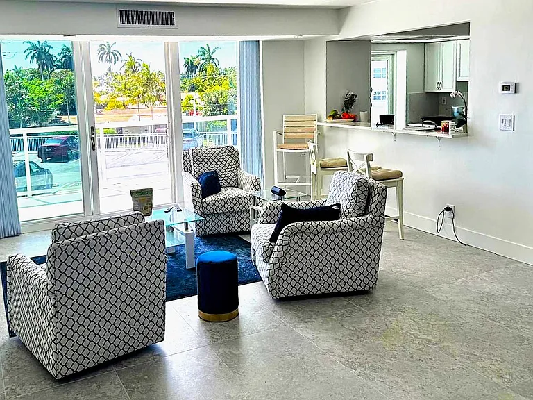 2715 N Ocean Blvd — Photo 23