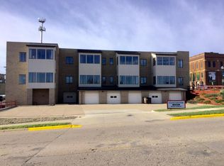 212 Broadway Ave N #B-3, Albert Lea, MN 56007