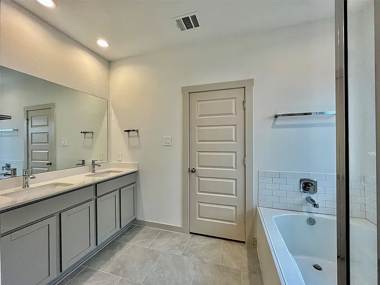 3563 Finn Landing Ln — Photo 7