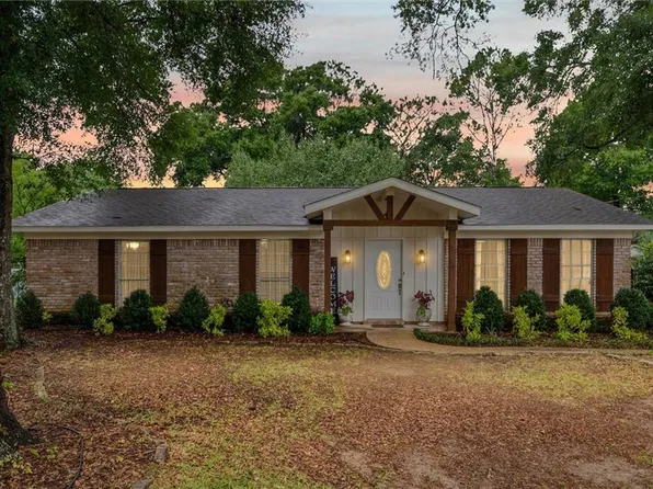 5813 Ryals St, Satsuma, AL 36572