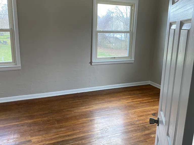 35 Heritage Rd #D — Photo 6