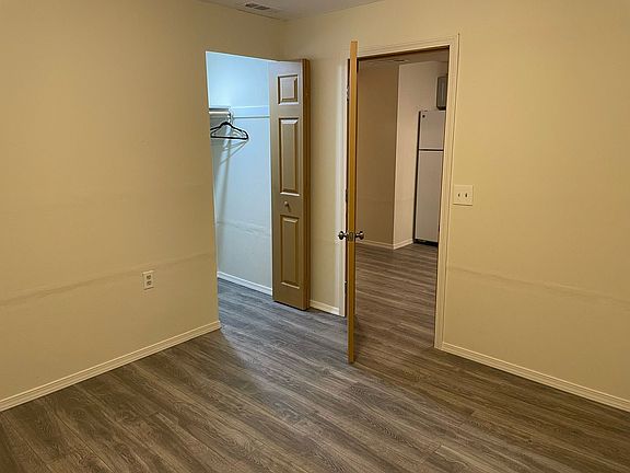 4th image of 7307 193rd Pl SW