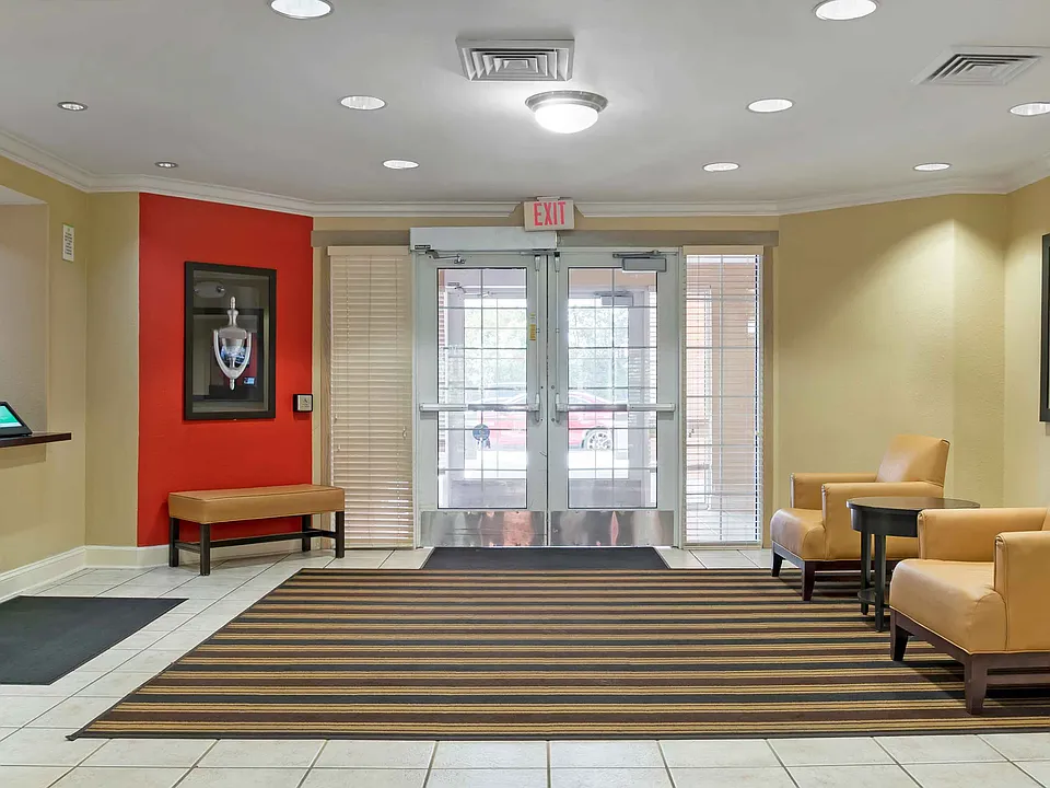 Lobby and Guest Check-in