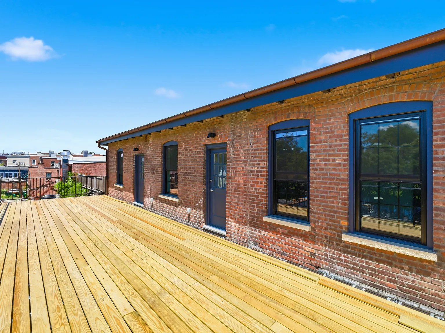 1 bed, 704 sqft, $2,750 — Photo 4
