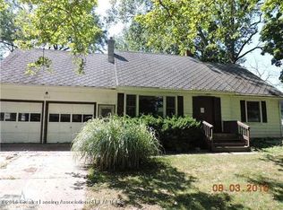 300 E Syringa Dr, Lansing, MI 48910