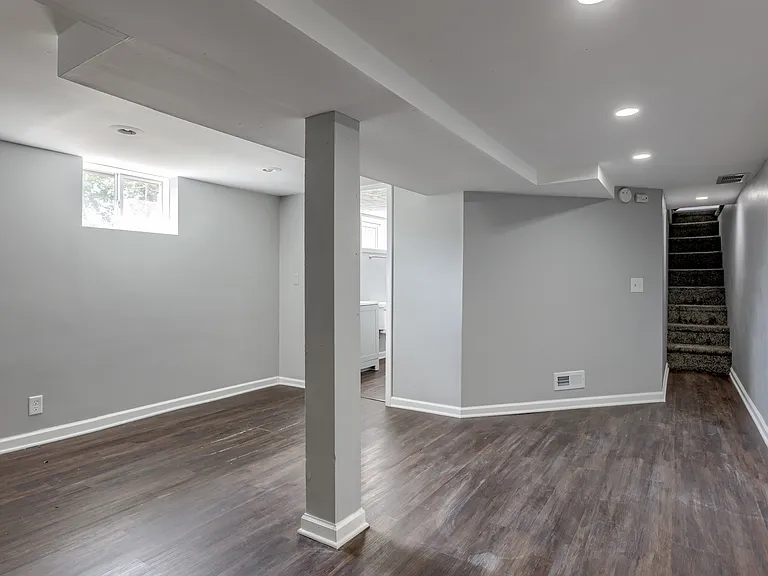1240 S 15th St — Photo 19