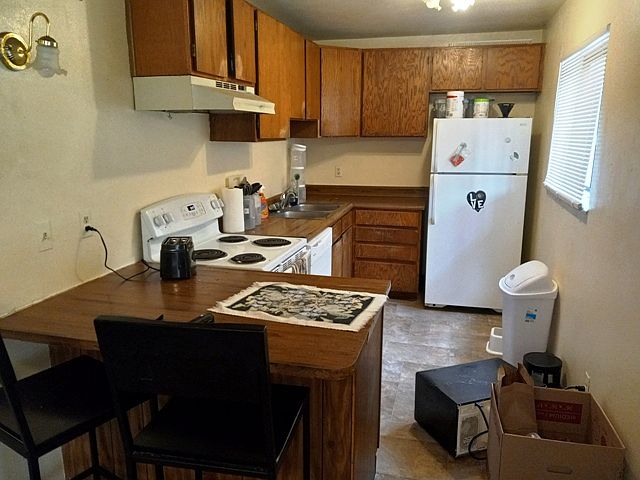 828 Marine Street, Apt. #5 - kitchen