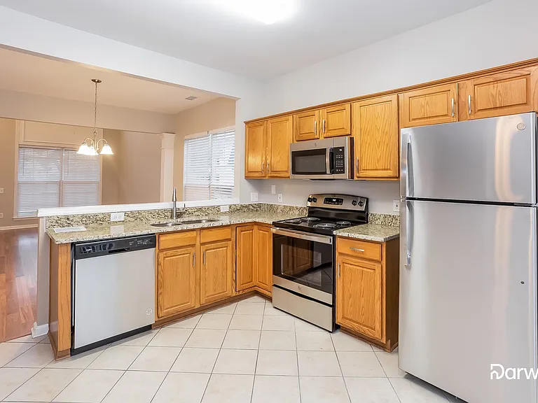 10456 Roundleaf Dr — Photo 4