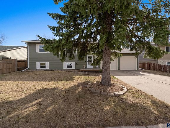 2nd image of 4517 S Plains Dr