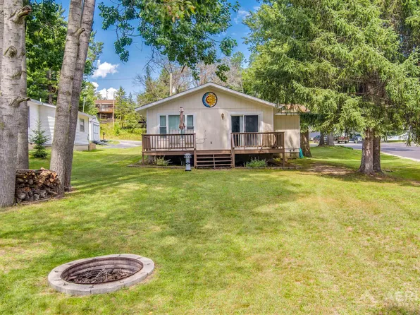 1998 N Ogemaw Trl, West Branch, MI 48661