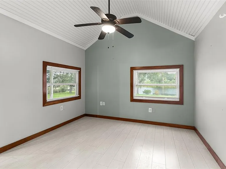 10519 Bridgewood Dr — Photo 9