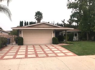 28 N Birchwood Ave, Oak Park, CA 91377