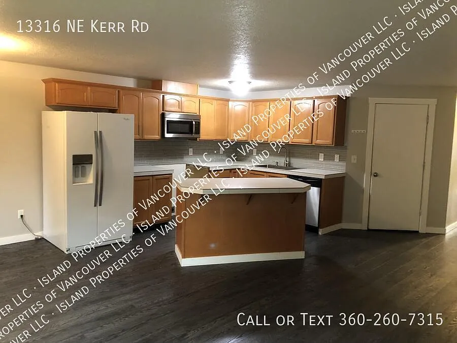 3 bed, 1339 sqft, $2,000 — Photo 3