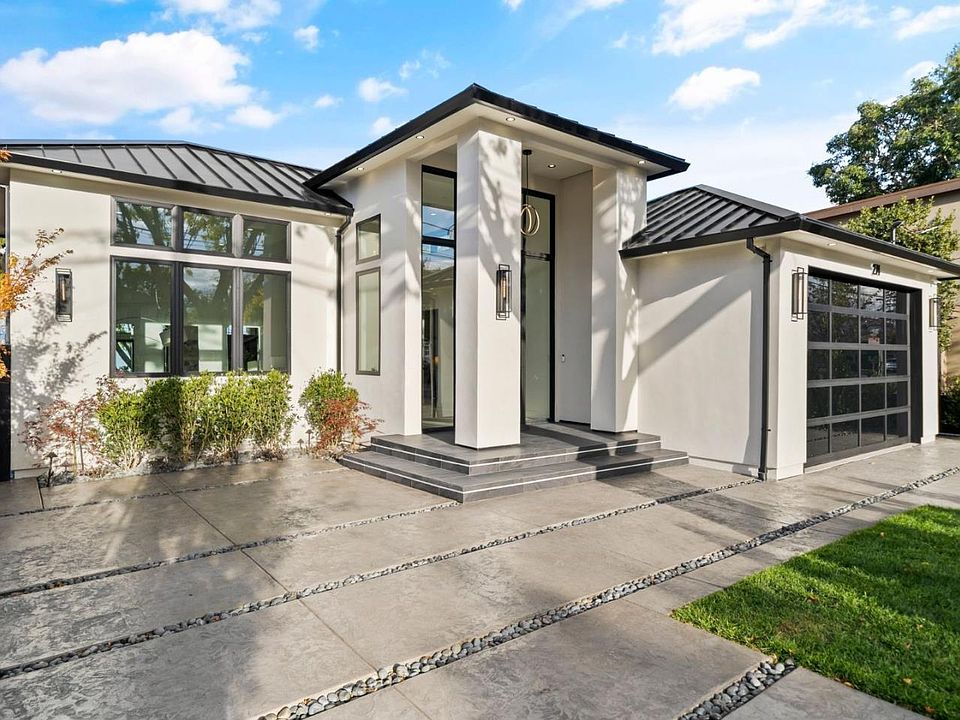 2nd image of 274 Carmelita Dr