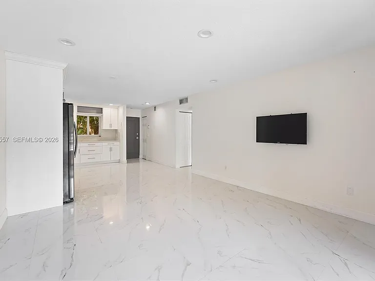 7920 Camino Real #109 — Photo 7