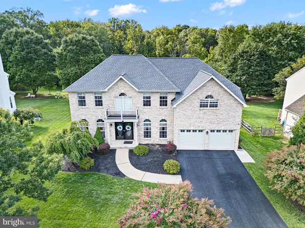 41 Emerald Ridge Dr, Bear, DE 19701