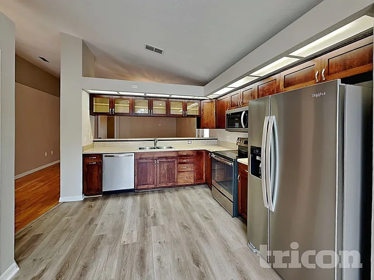 11008 Millbury Ct — Photo 6