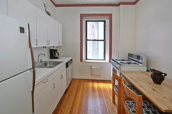Sold by Brown Harris Stevens | media 17