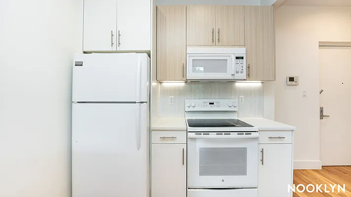 Rented by Nooklyn NYC LLC | media 17