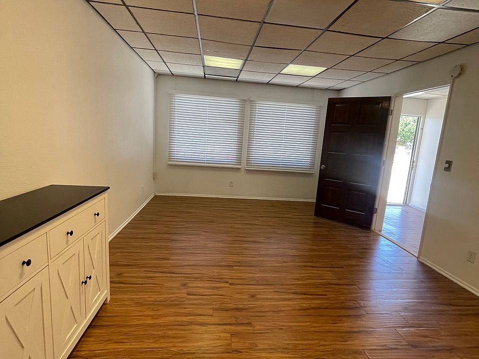 Living room/den area.