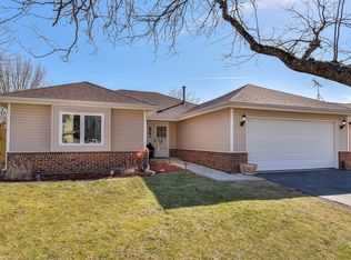 2465 Westleigh Ct, Aurora, IL 60504